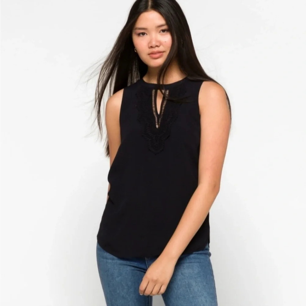 NWT Stitch Fix Pale Sky Quin Keyhole Crochet Tank Top Black‎ New